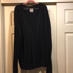 Levi black sweater in xxl in men’s